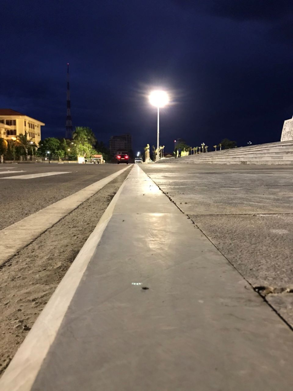 high mast lighting pole